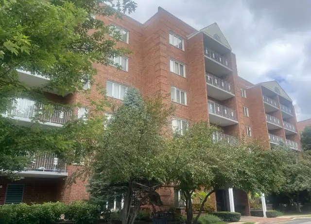 Property at 6540 W Irving Park Rd #204, Chicago, IL, 60634, 2 beds, 2 baths, [object Object]