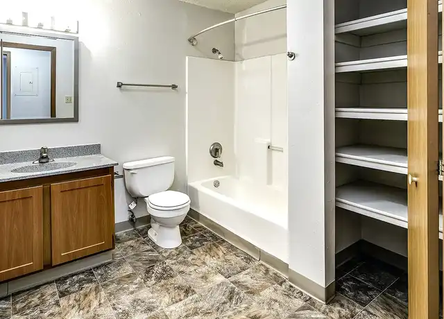 Property at Somerset - 8341 Karl Ridge Rd, Lincoln, NE, 68506, 1-2 bed, 1-2 bath, [object Object]