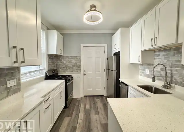 Property at 4216 N Clark St Unit 1417-Garden 2 Bed, Chicago, IL, 60613, 2 beds, 1 bath, [object Object]
