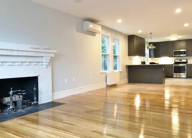 Property at 76-78 Edgecliff Rd Unit 76, Watertown, MA, 02472, 3 beds, 1 bath, [object Object]