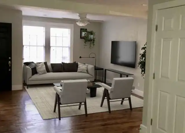 Property at 1501 W Morphy St Unit 3, Fort Worth, TX, 76104, 2 beds, 1 bath, [object Object]