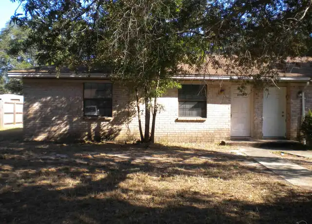 Property at 2790 Villa Woods Cir, Gulf Breeze, FL, 32563, 2 beds, 1 bath, [object Object]