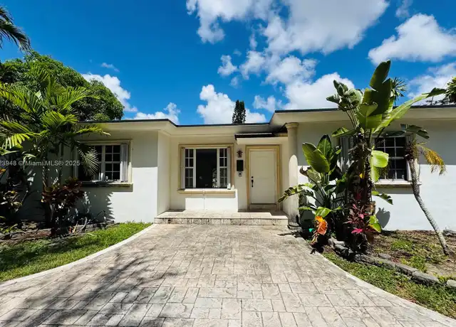 Property at 516 La Villa Dr, Miami Springs, FL, 33166, 4 beds, 2 baths, [object Object]