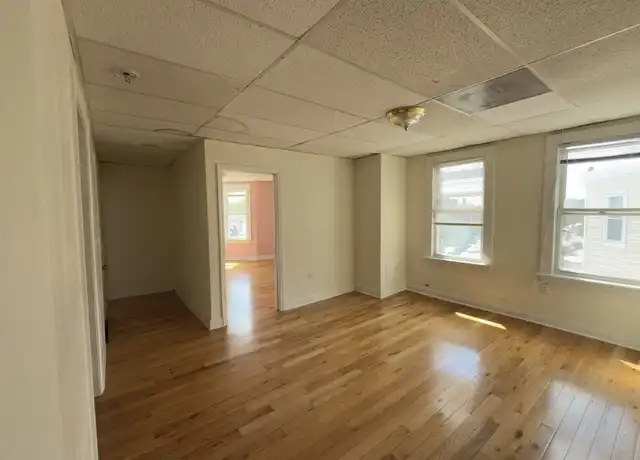Property at 1004 Bennington St Unit 3, East Boston, MA, 02128, 3 beds, 1 bath, [object Object]