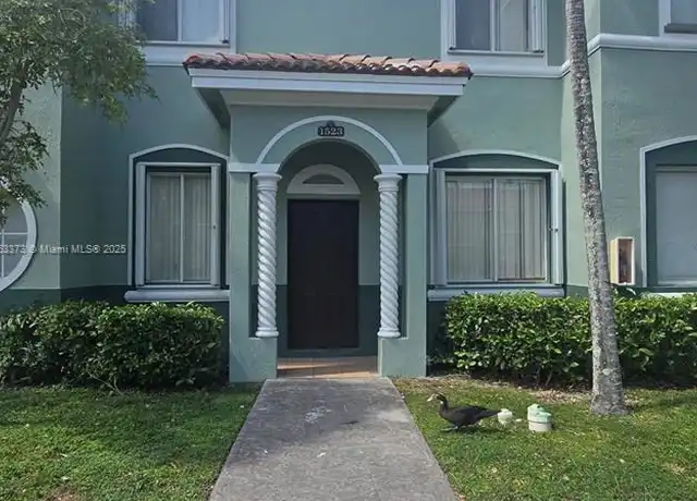 Property at 1523 SE 24th Ct, Homestead, FL, 33035, 3 beds, 2 baths, [object Object]