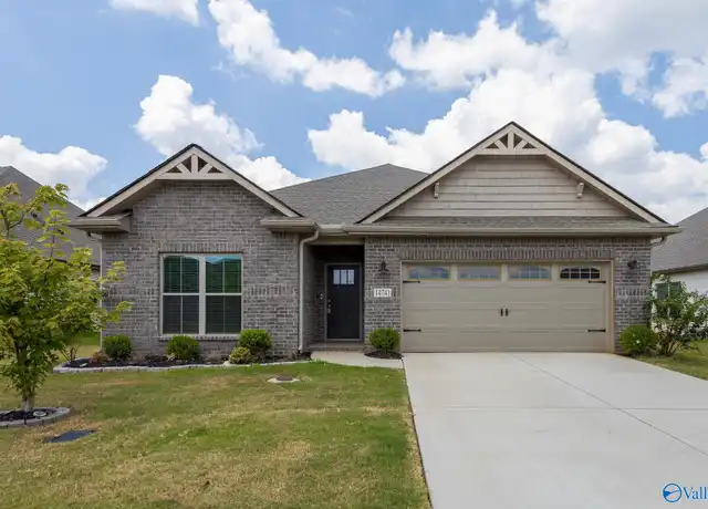 Property at 14741 Greenleaf Dr, Athens, AL, 35613, 4 beds, 2 baths, [object Object]