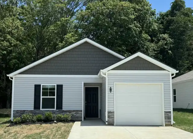 Property at 416 Arrowhead Dr, Johnson City, TN, 37601, 4 beds, 2 baths, [object Object]