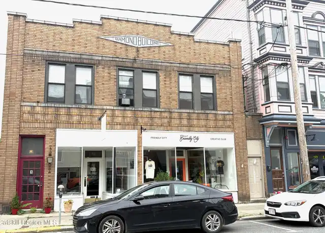 Property at 725 Warren St Unit 10, Hudson, NY, 12534, 1 bed, 1 bath, [object Object]