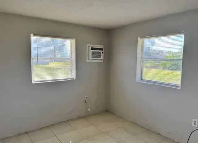 Property at 3330 Jeffcott St, Fort Myers, FL, 33916, 2 beds, 1 bath, [object Object]