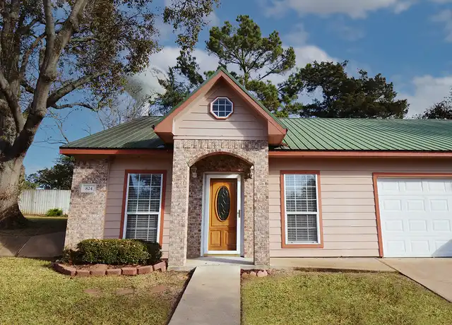 Property at 824 Tangle Oaks Dr, Bellville, TX, 77418, 2 beds, 2 baths, [object Object]