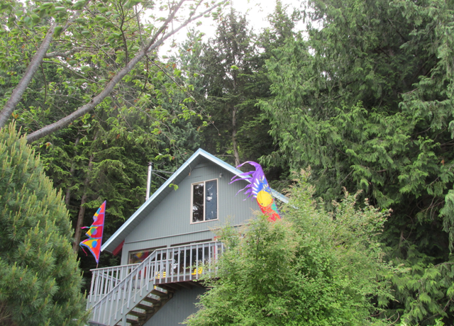 Photo of 585 Raccoon Point Rd, Eastsound, WA 98245