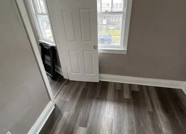 Property at 192 Grote St, Buffalo, NY, 14207, 3 beds, 1 bath, [object Object]
