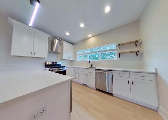 Photo of 4000 Forest Ave Unit 2, Brookfield, IL 60513