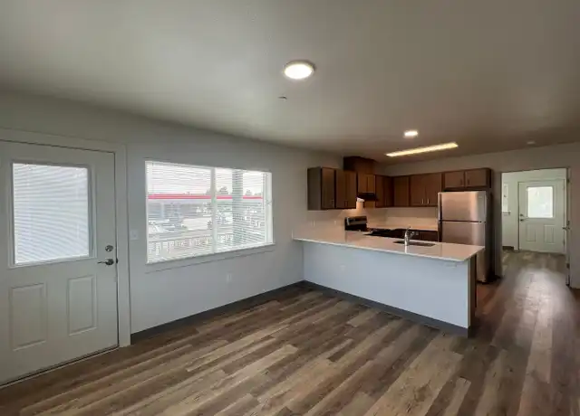 Property at 1866 5th St Unit A-2, Springfield, OR, 97477, 1 bed, 1 bath, [object Object]