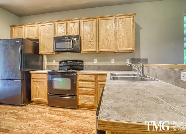 Property at 1469 NE Lockheart Ln, Hillsboro, OR, 97124, 2 beds, 2.5 baths, [object Object]