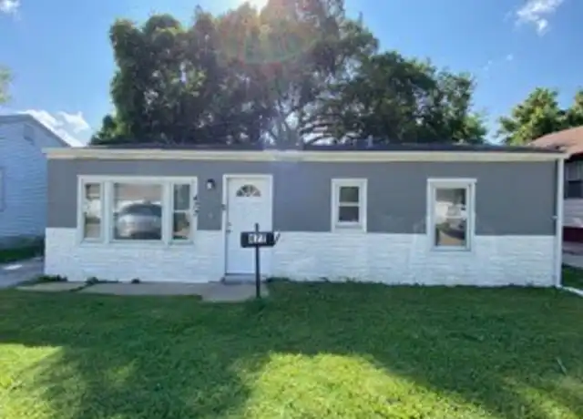 Property at 477 Mueller Ave, Saint Louis, MO, 63135, 3 beds, 1 bath, [object Object]