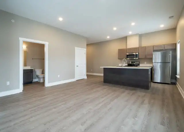 Property at 17 E Main Ave, Zeeland, MI, 49464, 1 bed, 1 bath, [object Object]
