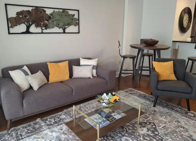 Property at 300 W 5th St #621, Charlotte, NC, 28202, 1 bed, 1 bath, [object Object]