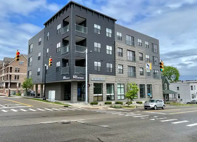 Property at 601 Michigan Apartments - 601 Michigan St NE, Grand Rapids, MI, 49503, 2 beds, 2 baths, [object Object]