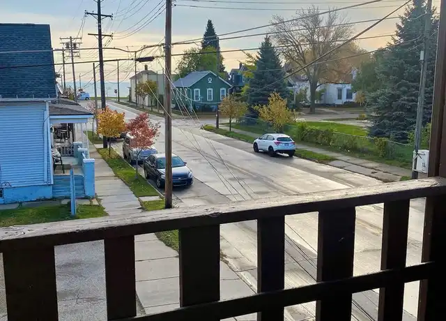 Property at 1701 N Main St Unit 1, Racine, WI, 53402, 3 beds, 1 bath, [object Object]