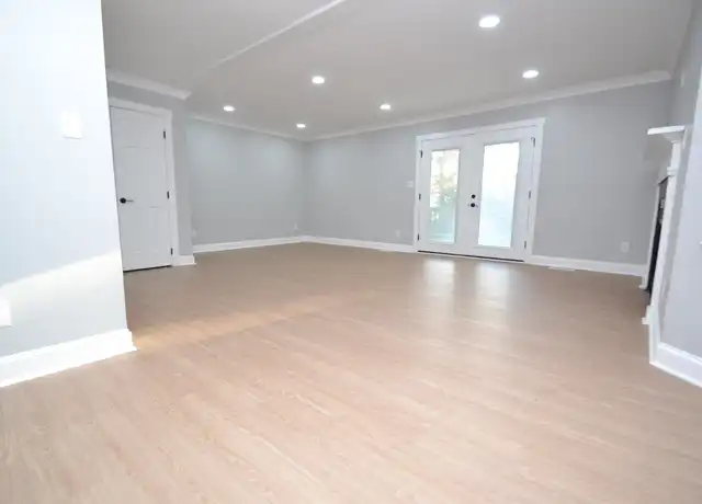 Property at 942 Athens Dr Unit 1, Raleigh, NC, 27606, 3 beds, 2.5 baths, [object Object]