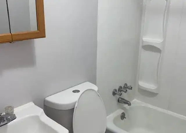 Property at 126 Jamesville Ave Unit M1n, Syracuse, NY, 13210, 1 bed, 1 bath, [object Object]