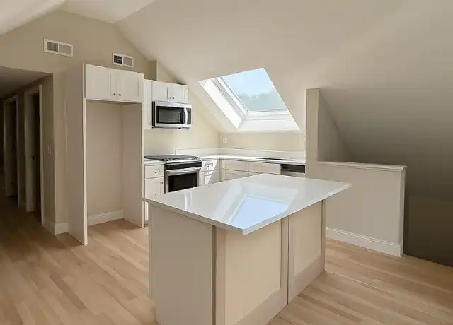 Property at 29 Braman St #3, Providence, RI, 02906, 1 bed, 1 bath, [object Object]