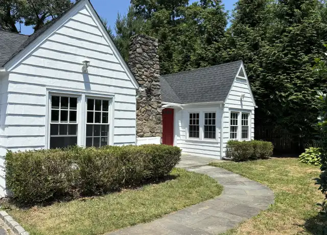 Property at 67 Grove Pt, Westport, CT, 06880, 3 beds, 2 baths, [object Object]