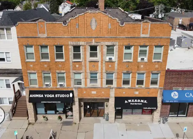 Property at 3120 S Oak Park Ave Unit 207, Berwyn, IL, 60402, 0 beds, 1 bath, [object Object]