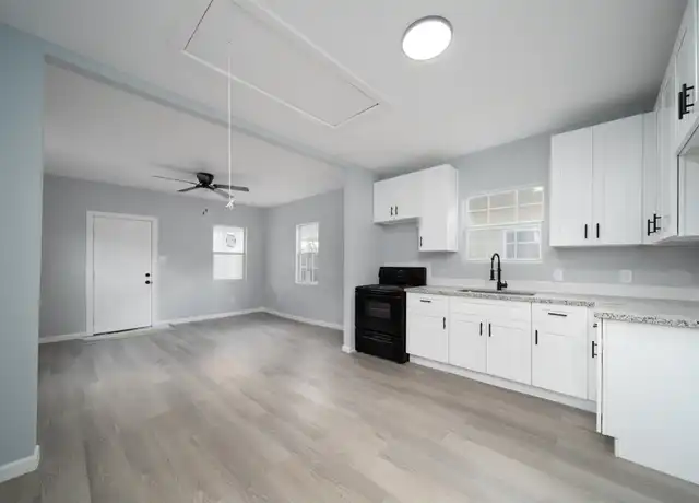 Property at 1319 Bayou St, Houston, TX, 77020, 1 bed, 1 bath, [object Object]