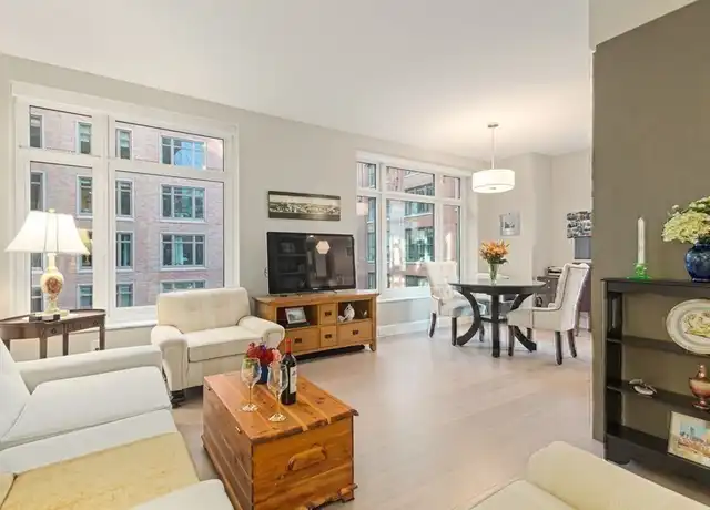 Property at 100 Lovejoy Wharf, Boston, MA, 02114, 1 bed, 1 bath, [object Object]