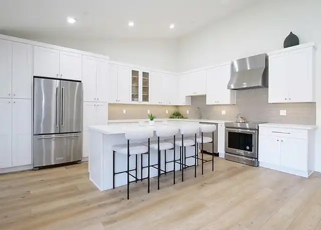Property at 822 Camino Real #202, Redondo Beach, CA, 90277, 2 beds, 2 baths, [object Object]