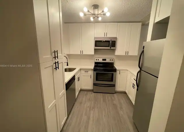 Property at 14931 SW 82nd Ln Unit 18-406, Miami, FL, 33193, 1 bed, 1 bath, [object Object]