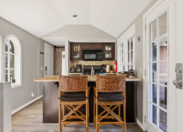 Property at 590 Oak Knl Cir, Green Valley Lake, CA, 92341, 3 beds, 1.5 baths, [object Object]