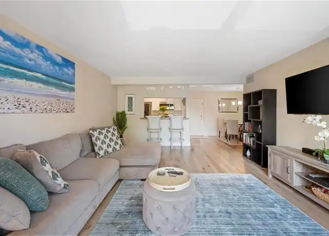 Property at 5460 White Oak Ave Unit E118, Encino, CA, 91316, 1 bed, 1 bath, [object Object]