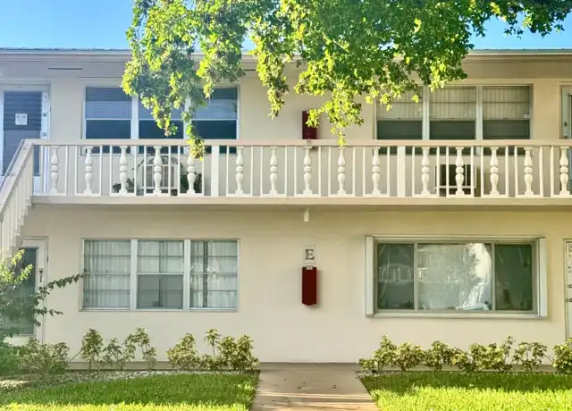 Property at 111 Coventry E, West Palm Beach, FL, 33417, 1 bed, 1.5 baths, [object Object]