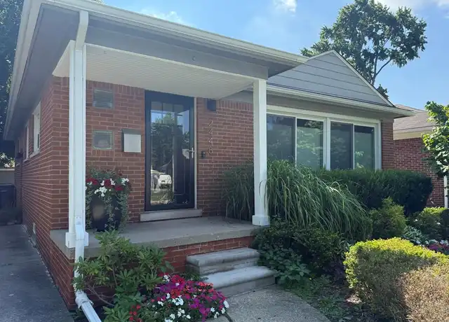 Property at 2448 N Wilson Ave, Royal Oak, MI, 48073, 3 beds, 1 bath, Contact for Price