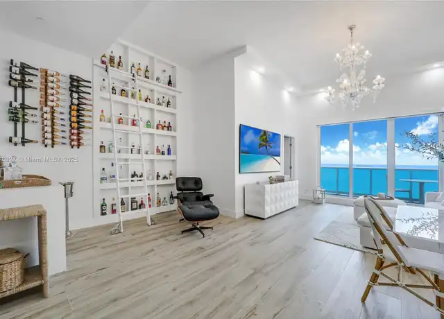 Property at 2301 Collins Ave #1625, Miami Beach, FL, 33139, 1 bed, 1 bath, [object Object]