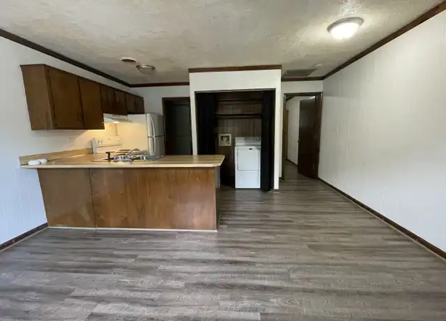 Property at 117 Oak Hill Dr Unit B, Lynchburg, VA, 24502, 1 bed, 1 bath, [object Object]
