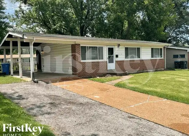Property at 2440 Parker Rd, Florissant, MO, 63033, 3 beds, 2 baths, [object Object]