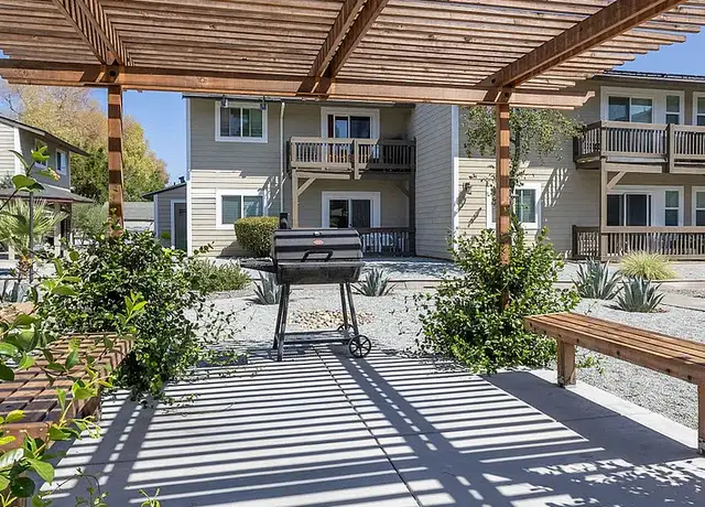 Photo of 985 Montebello Dr, Gilroy, CA 95020