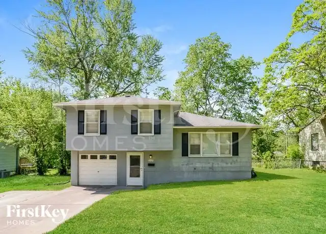 Property at 8305 E 110th St, Kansas City, MO, 64134, 3 beds, 1 bath, [object Object]