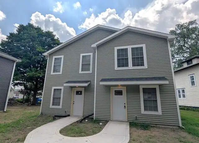 Property at 1117 Edwardsburg Ave, Elkhart, IN, 46514, 2 beds, 2 baths, [object Object]