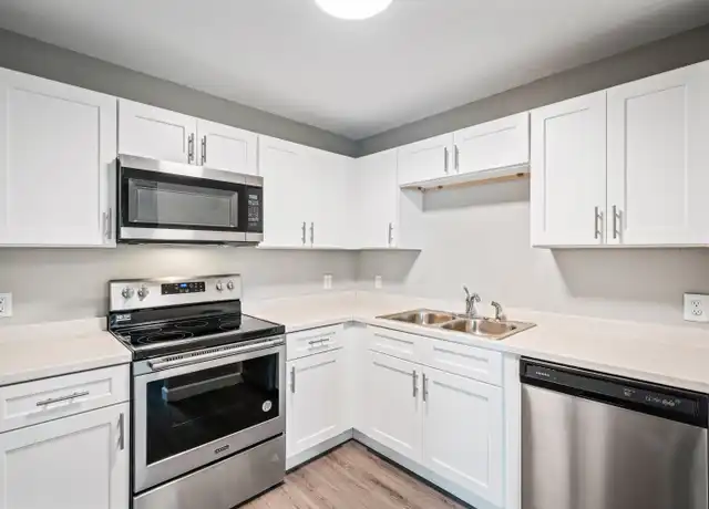 Property at 818 Saraland Blvd S Unit 10, Saraland, AL, 36571, 2 beds, 1 bath, [object Object]