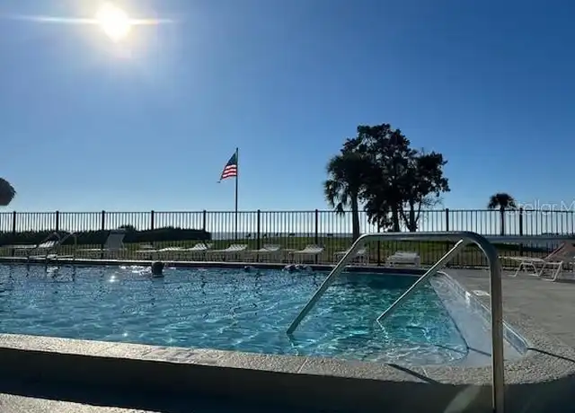 Property at 514 Windrush Bay Dr, Tarpon Springs, FL, 34689, 2 beds, 2 baths, [object Object]