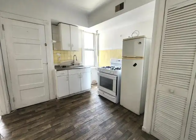 Property at 4952 Chestnut St Unit 3, Philadelphia, PA, 19139, 1 bed, 1 bath, [object Object]