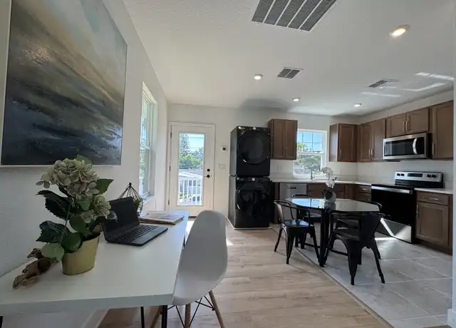 Property at 1779 29th Ave N Unit 2, St. Petersburg, FL, 33713, 1 bed, 1 bath, [object Object]