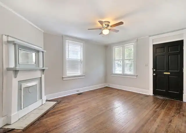 Property at 811 E 34th St, Savannah, GA, 31401, 3 beds, 1 bath, [object Object]