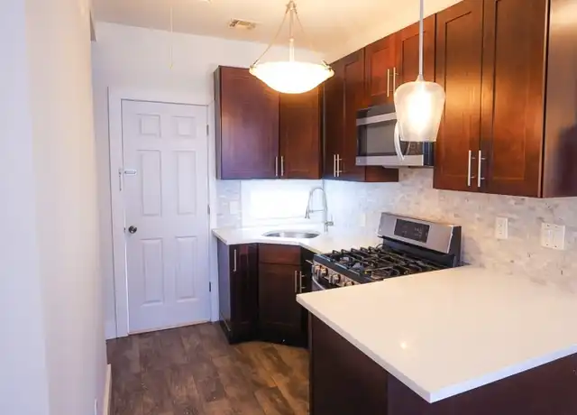 Property at 290-292 21st St, Irvington, NJ, 07111, 2 beds, 1 bath, [object Object]