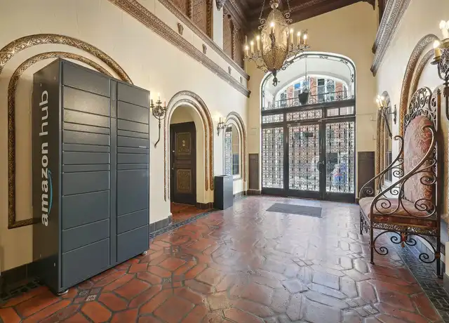 Property at 950 Franklin St, San Francisco, CA, 94109, 2 beds, 1 bath, [object Object]